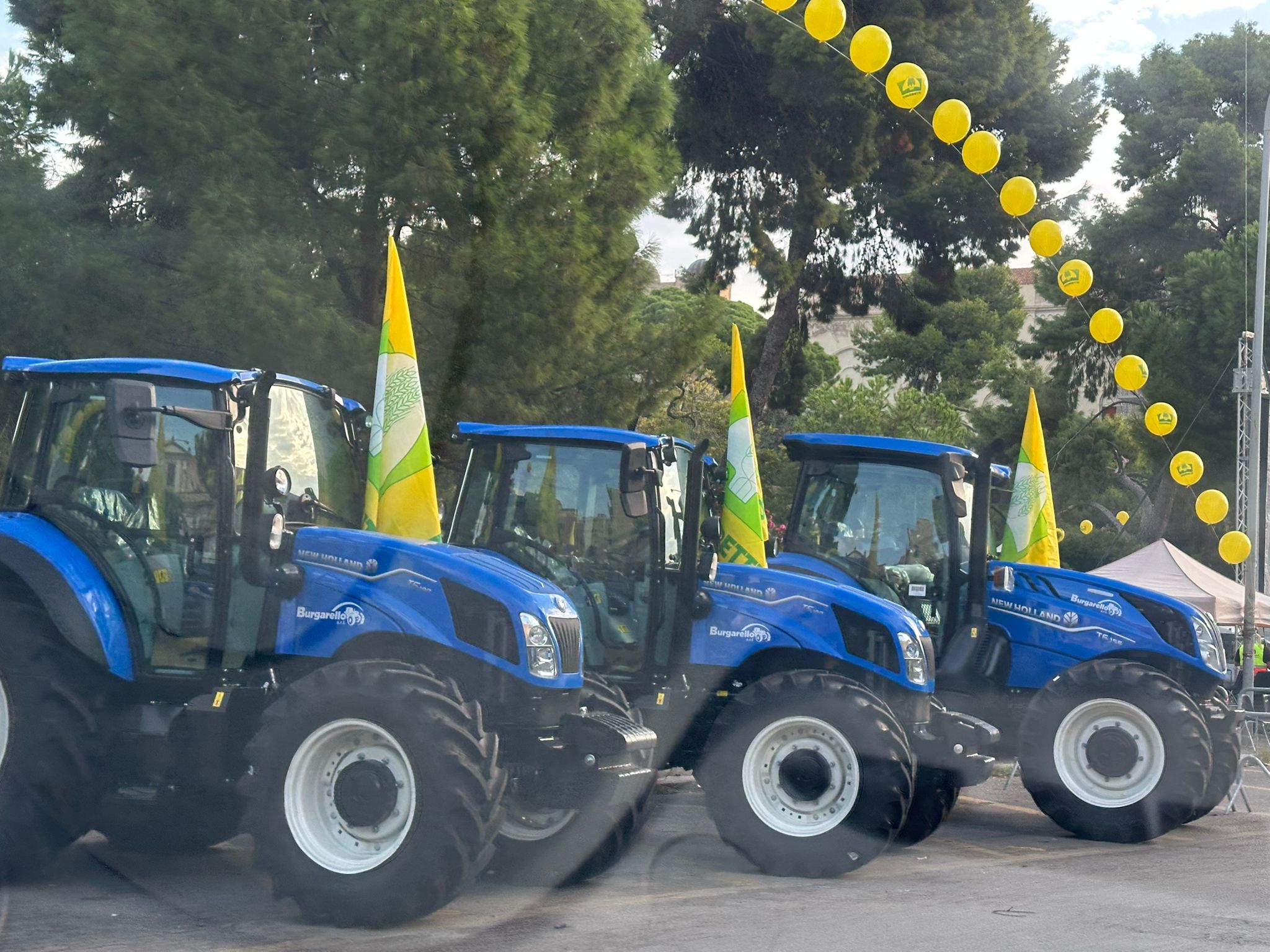 Agricoltori in piazza, la protesta per l’aumento del costo del grano